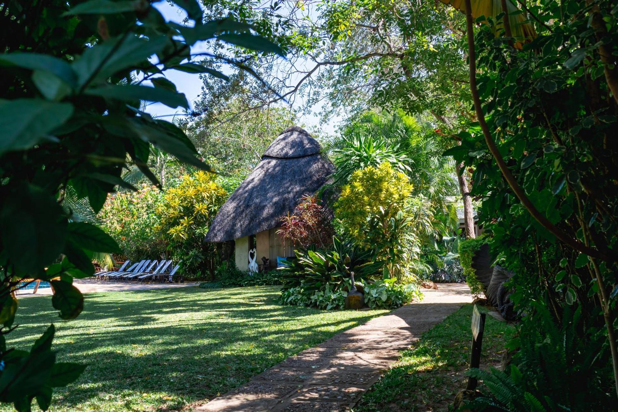 Bayete Guest Lodge شلالات فيكتوريا المظهر الخارجي الصورة